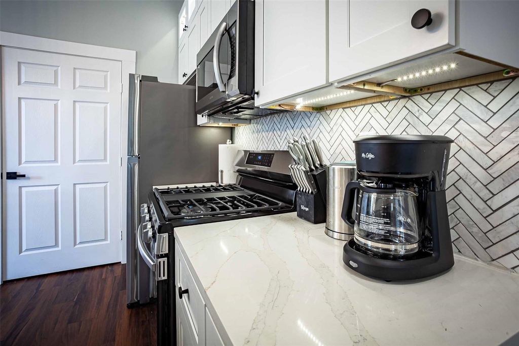1613 Hickory Street - Photo 15