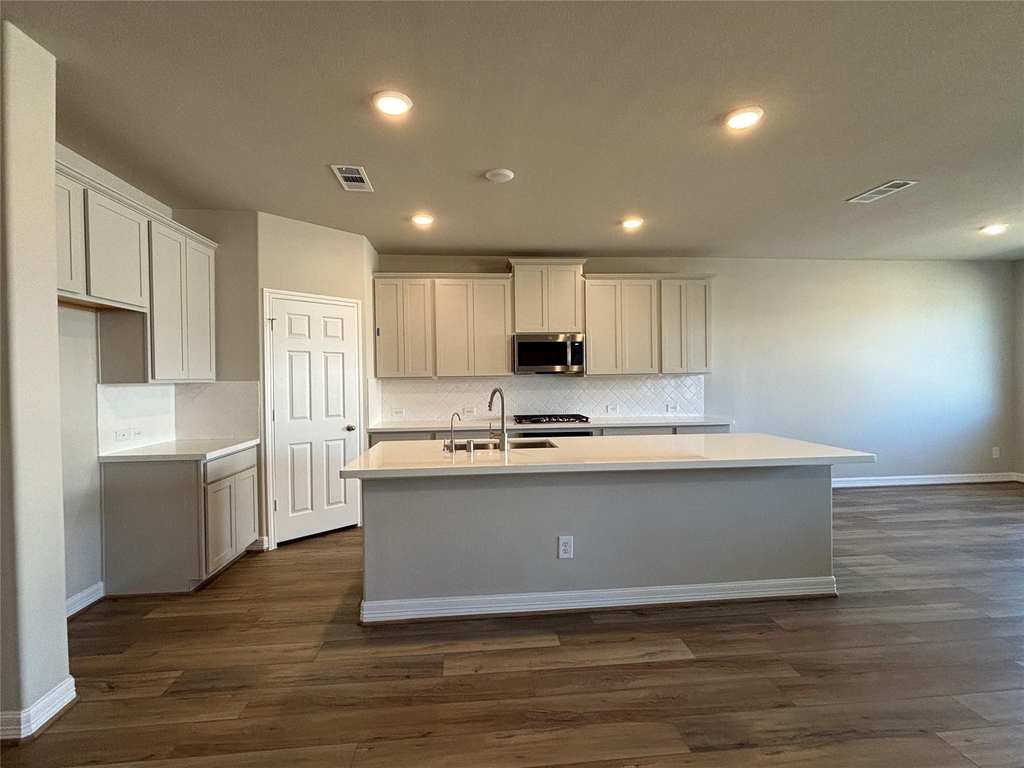 2913 Cliff Ridge Lane - Photo 7
