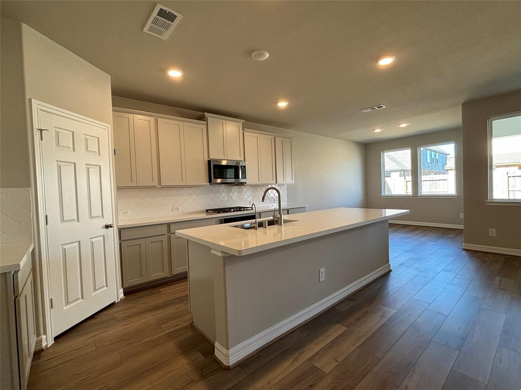 2913 Cliff Ridge Lane - Photo 6