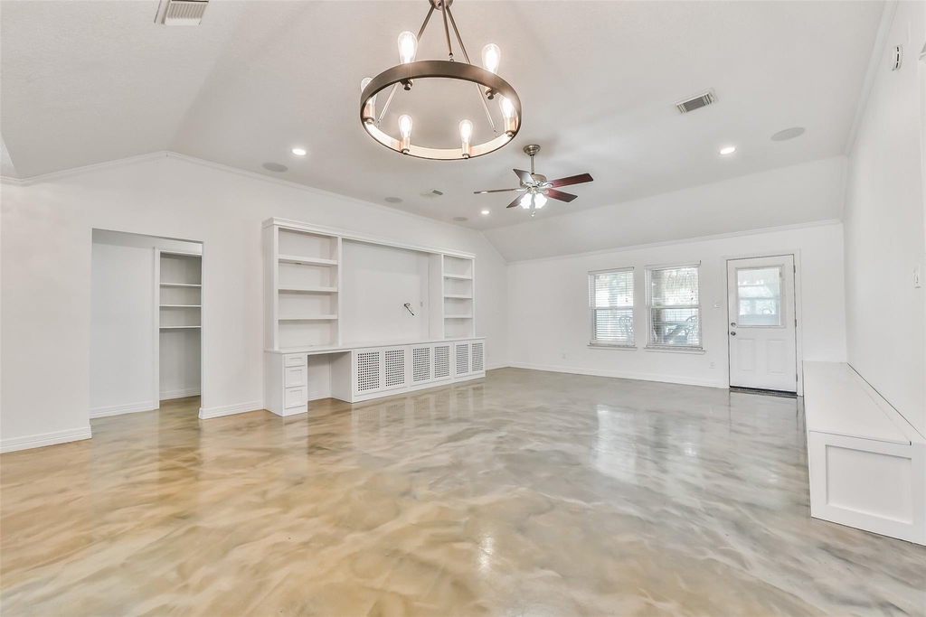 515 Valley Drive - Photo 5