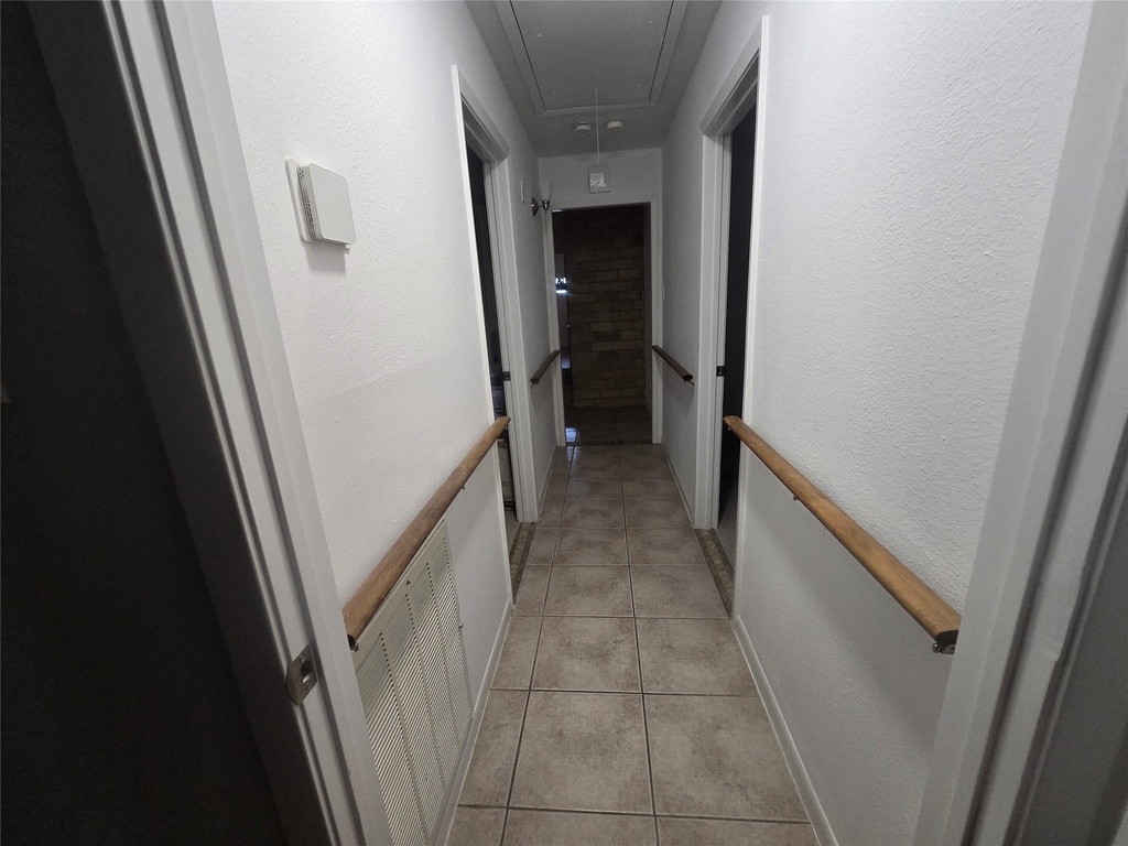 9802 Sagepike Drive - Photo 21