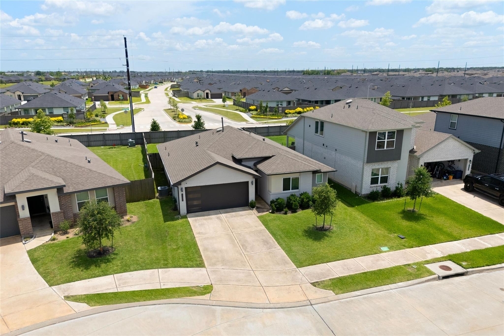 1134 Della Lane - Photo 2