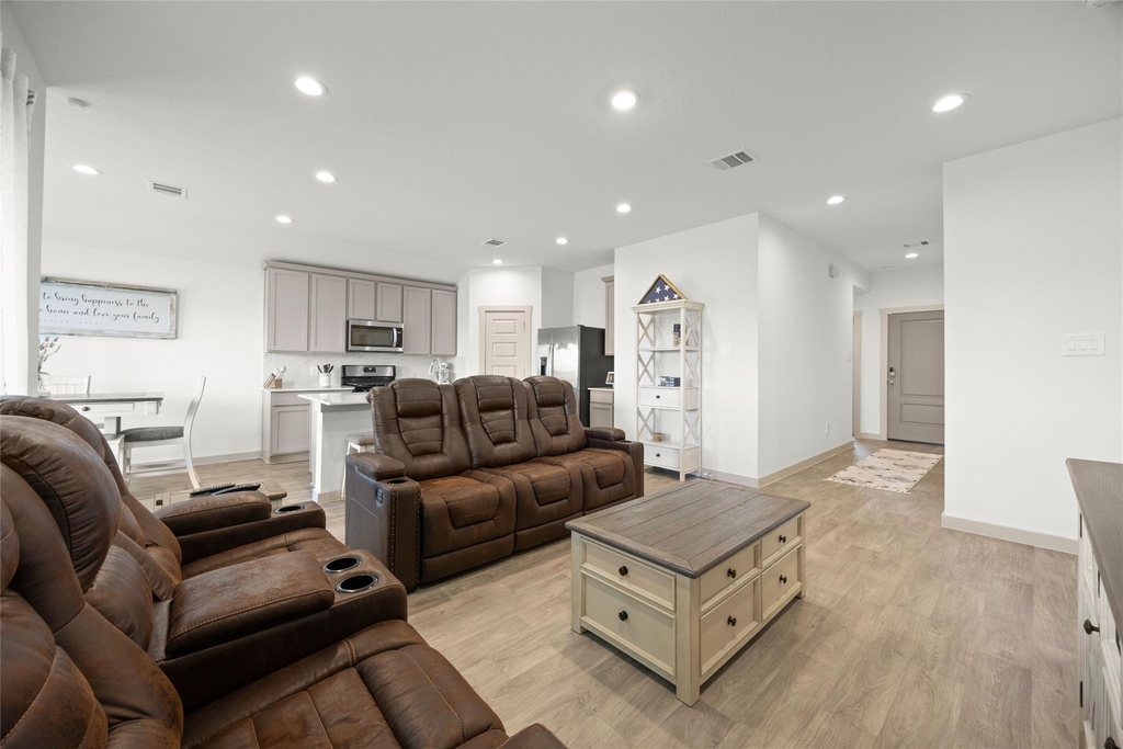 1134 Della Lane - Photo 6