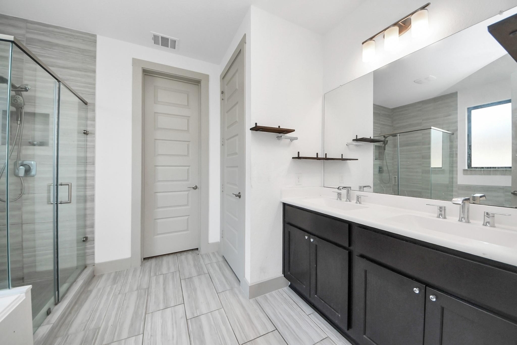 1567 Harvest Vine Court - Photo 34
