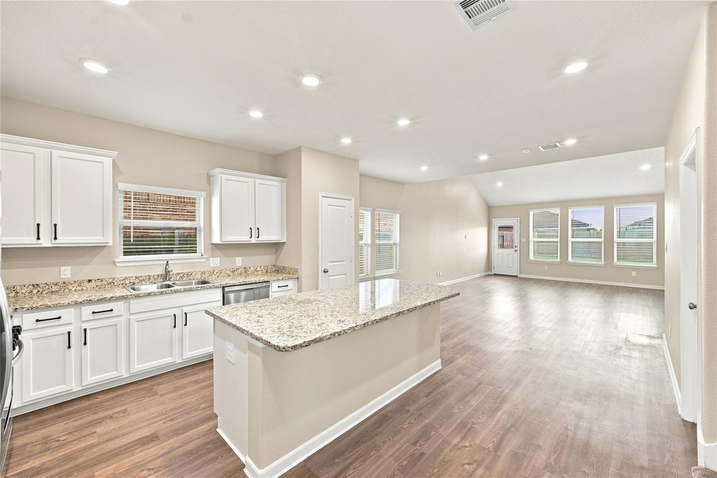 32311 Melbrooke Drive - Photo 14