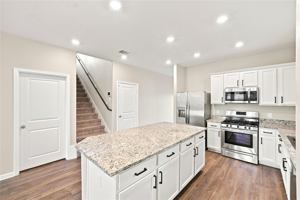 32311 Melbrooke Drive - Photo 13