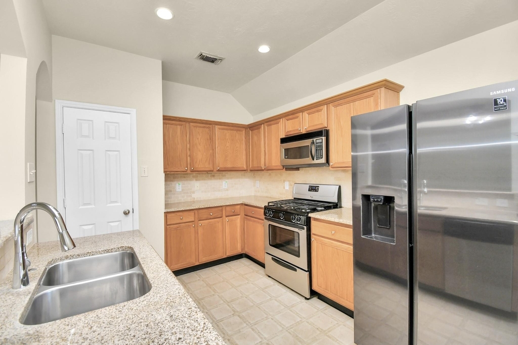 19139 Mission Manor Lane - Photo 5