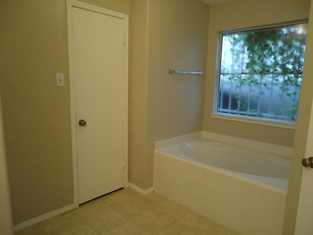11047 Knobbley Oak Court - Photo 25
