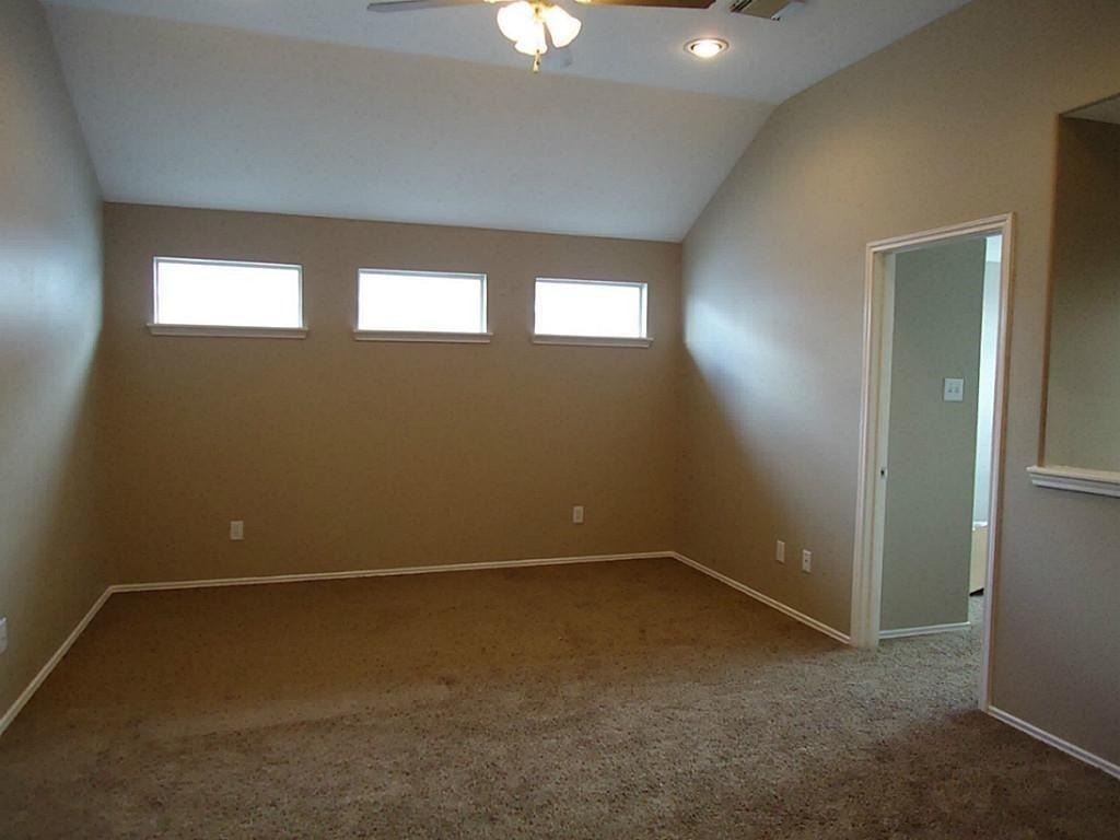 11047 Knobbley Oak Court - Photo 15