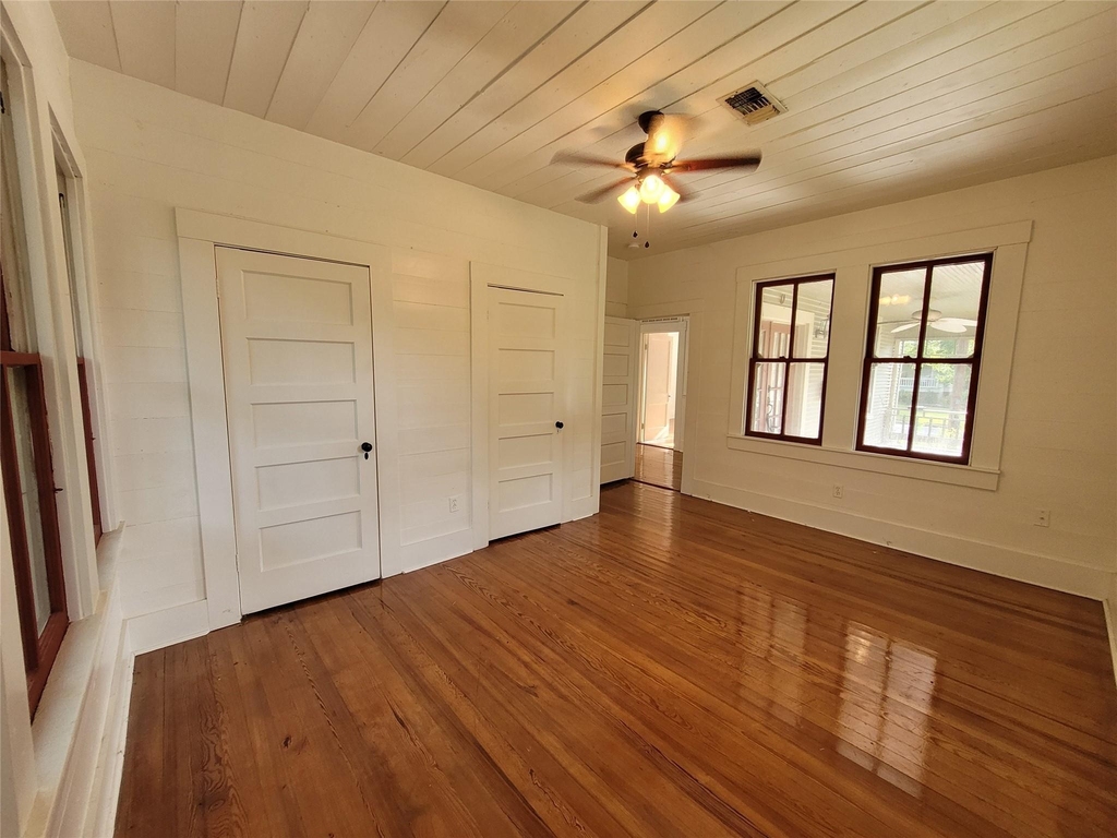 105 E Germania Street - Photo 6
