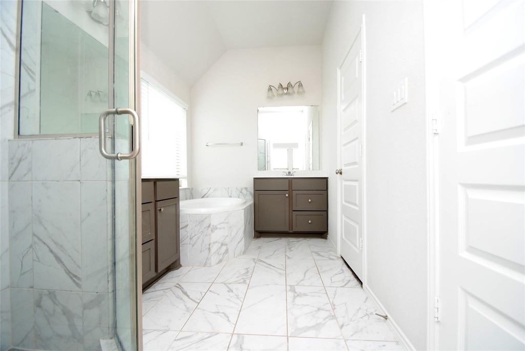 24978 Tidmor Lane - Photo 9