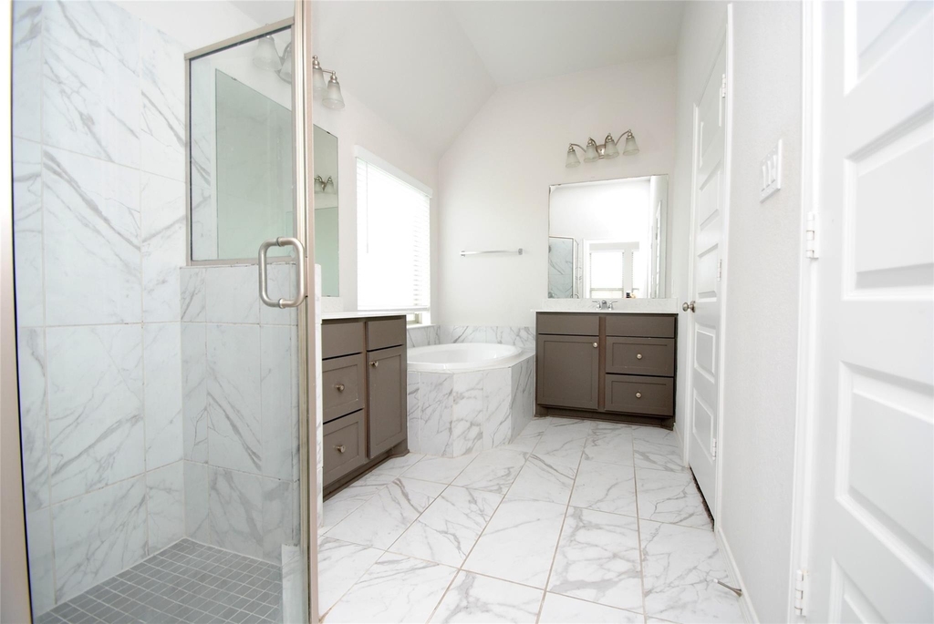 24978 Tidmor Lane - Photo 10