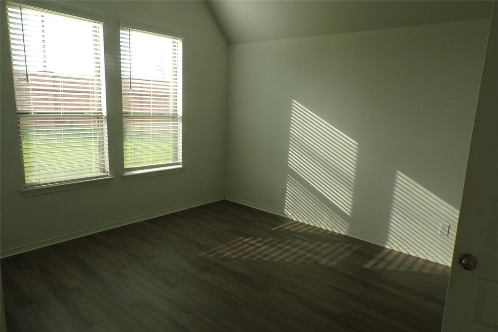 24978 Tidmor Lane - Photo 19