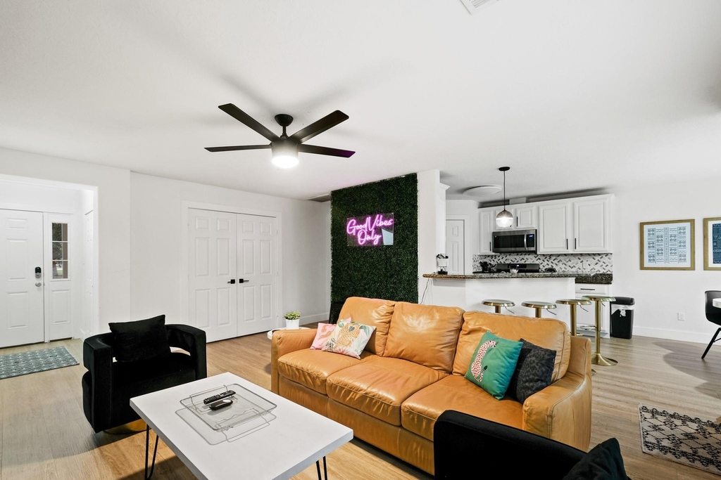 1504 W 43rd Street - Photo 18