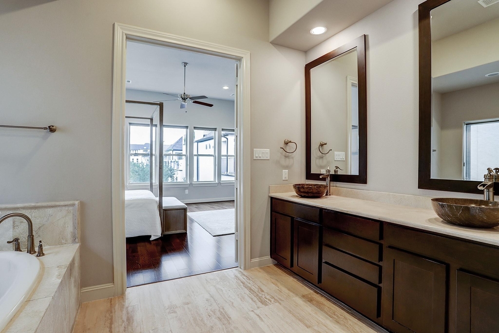 10912 Wrenwood Park - Photo 19