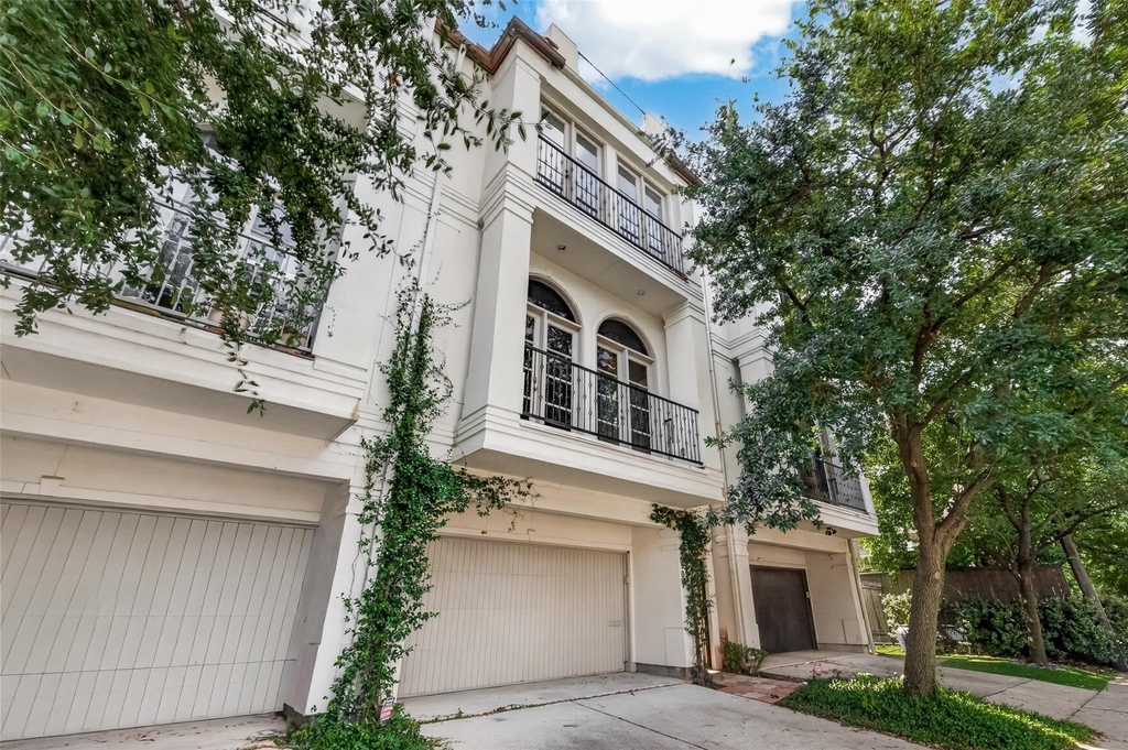 2907 Argonne Street - Photo 1