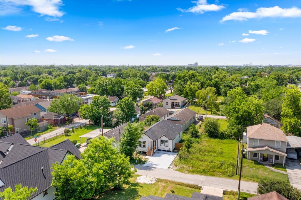 3220 Josephine Street - Photo 18