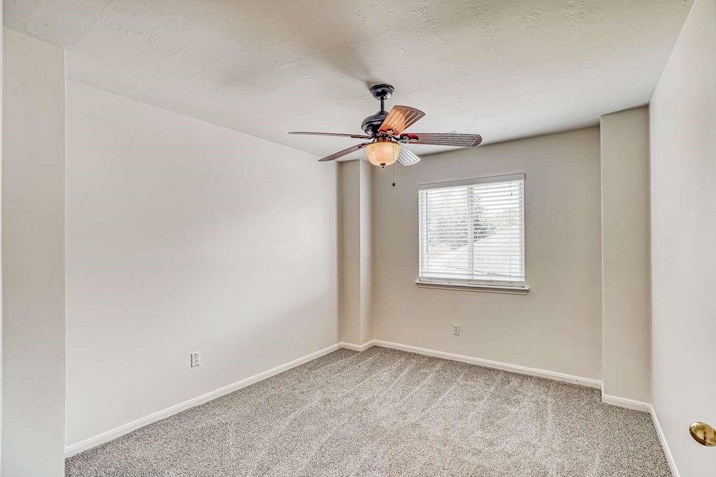 6935 Moss Boulder Drive - Photo 10