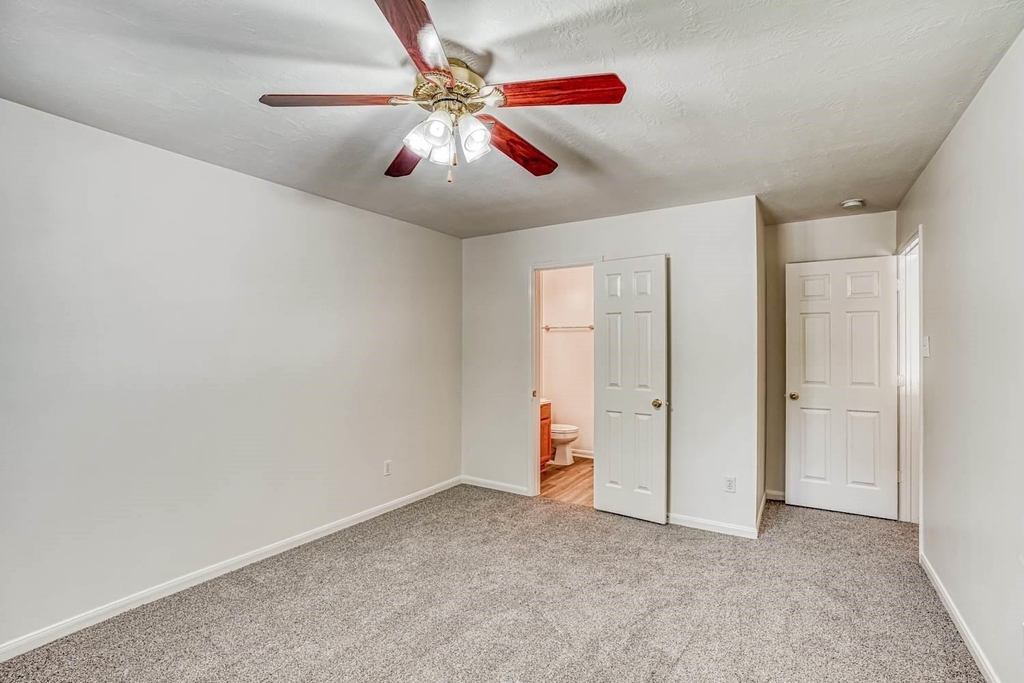 6935 Moss Boulder Drive - Photo 12