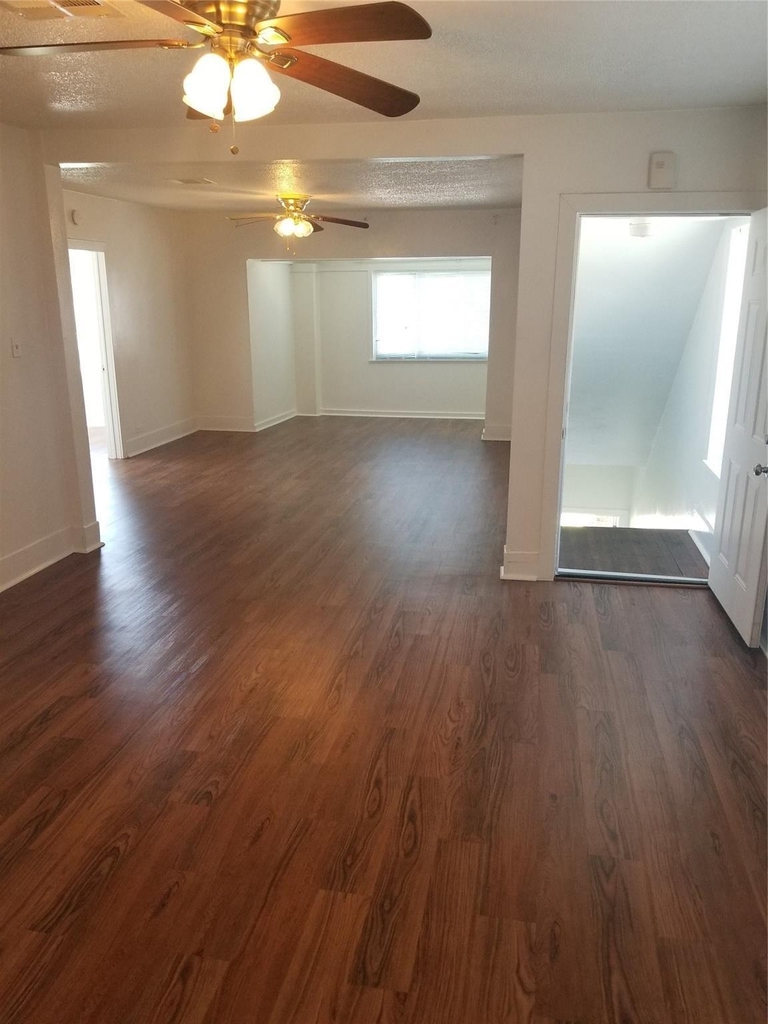 2823 Cleburne Street - Photo 2