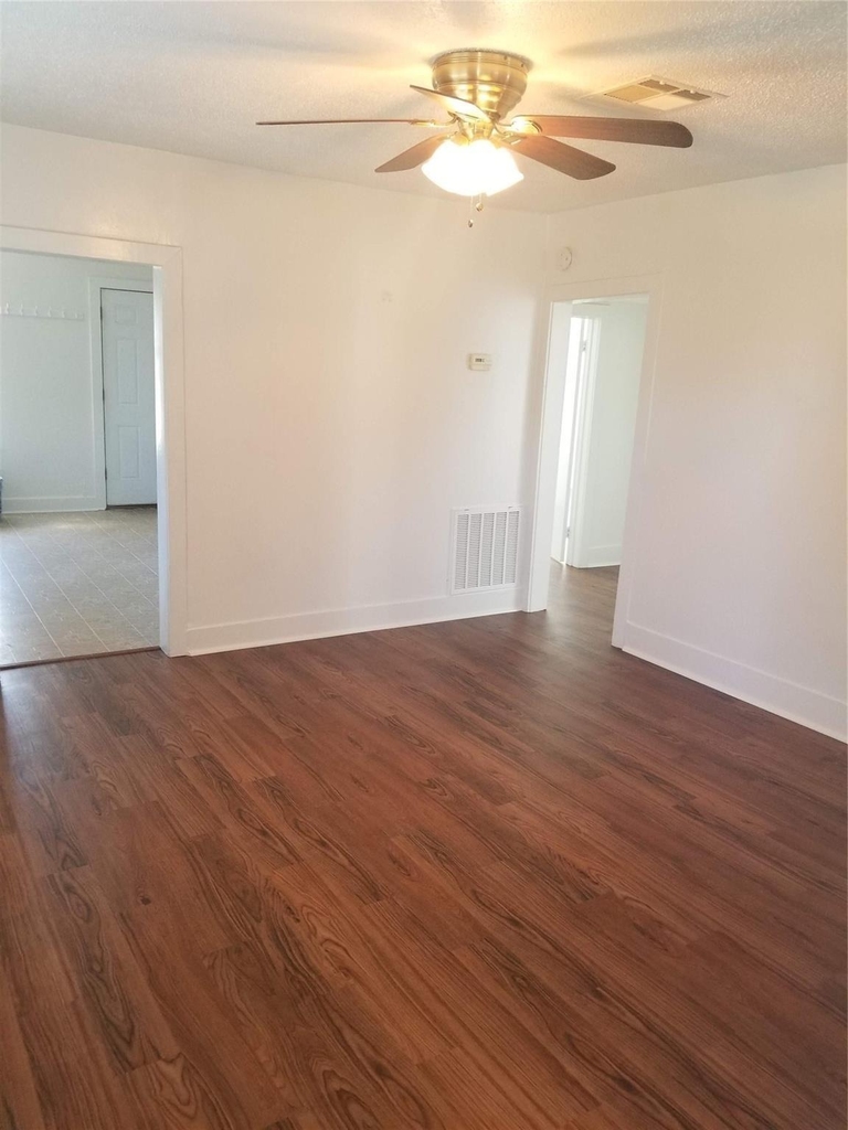 2823 Cleburne Street - Photo 1