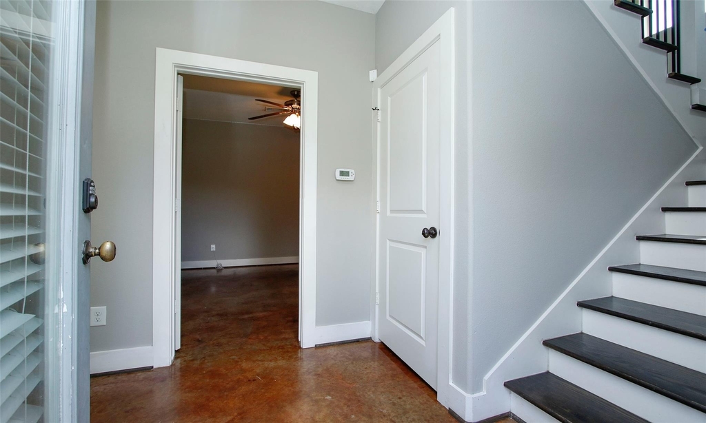 2911 Blodgett Street - Photo 10