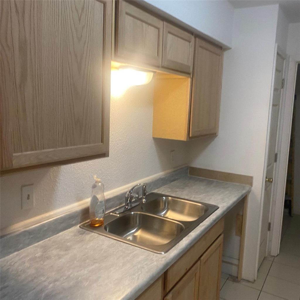 9797 Leawood - Photo 5