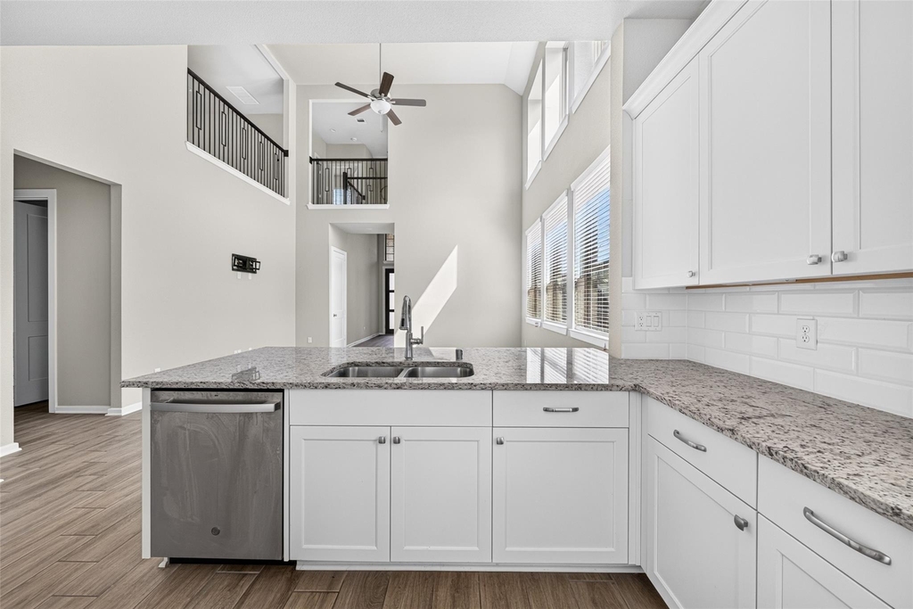 29627 Mahogany View Lane - Photo 19