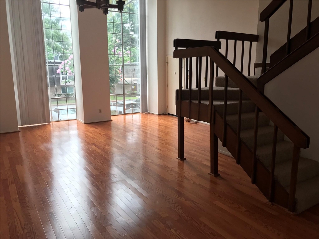 12633 Memorial Drive - Photo 3