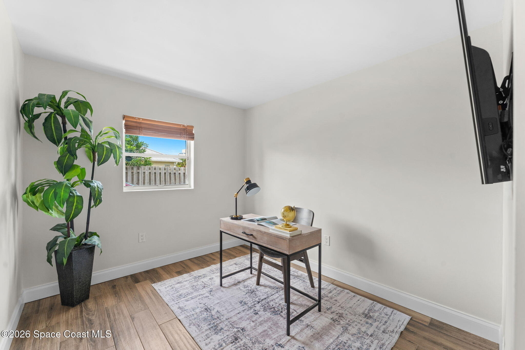 130 Roosevelt Avenue - Photo 12