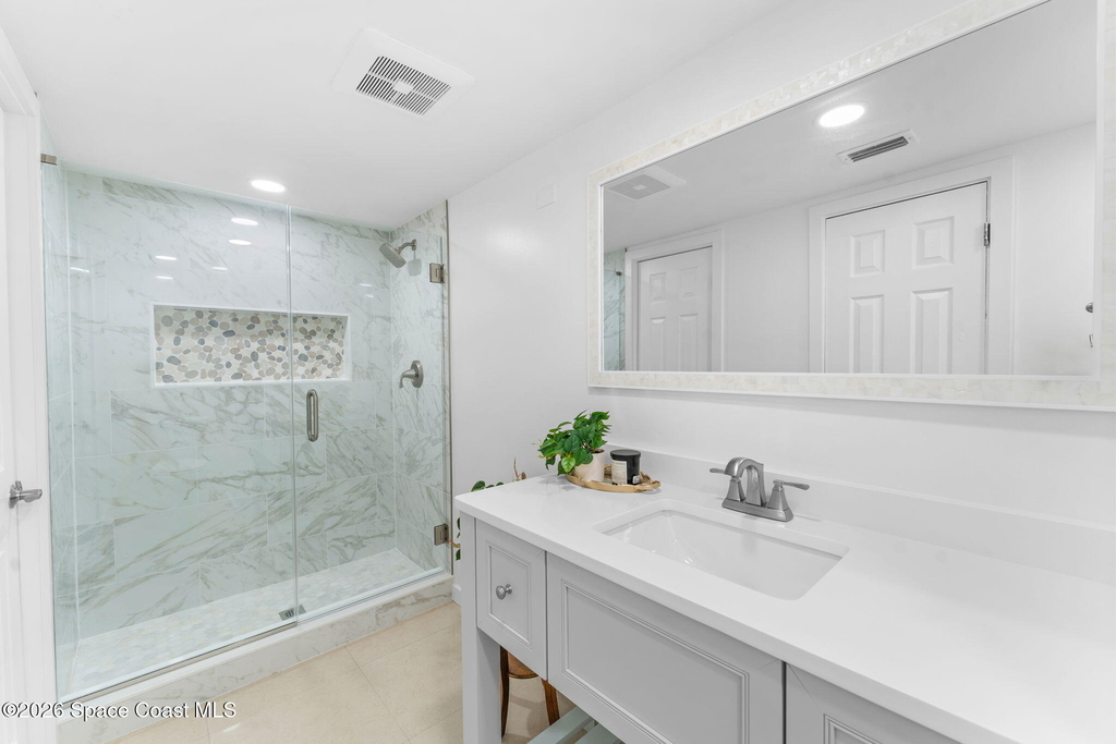 130 Roosevelt Avenue - Photo 14