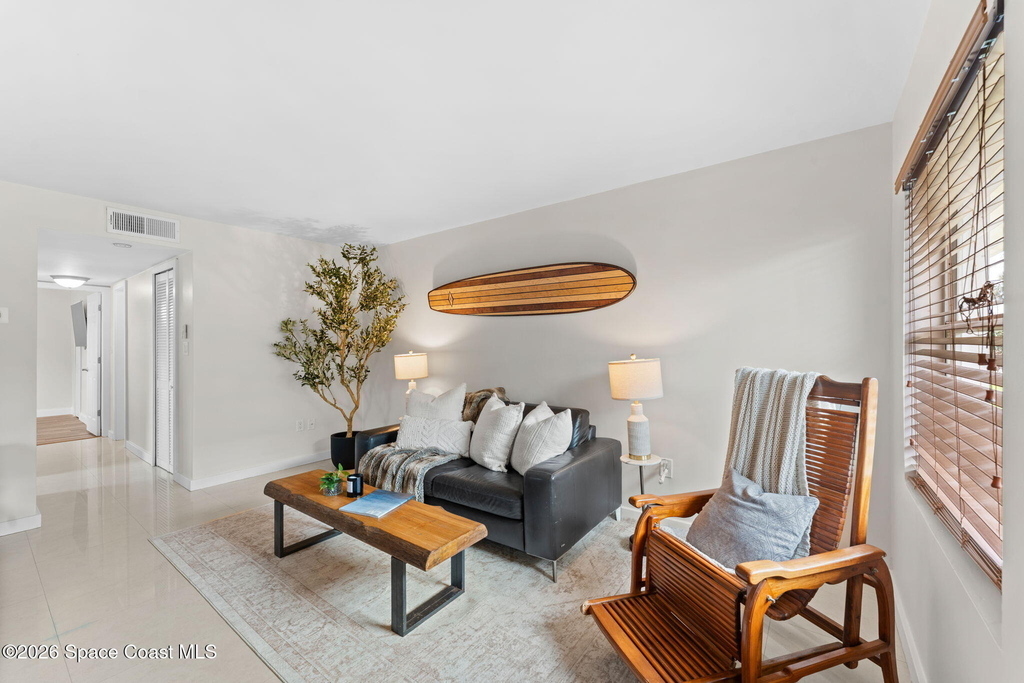 130 Roosevelt Avenue - Photo 4