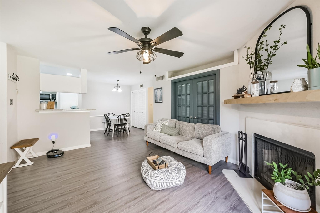 2121 Hepburn Street - Photo 5