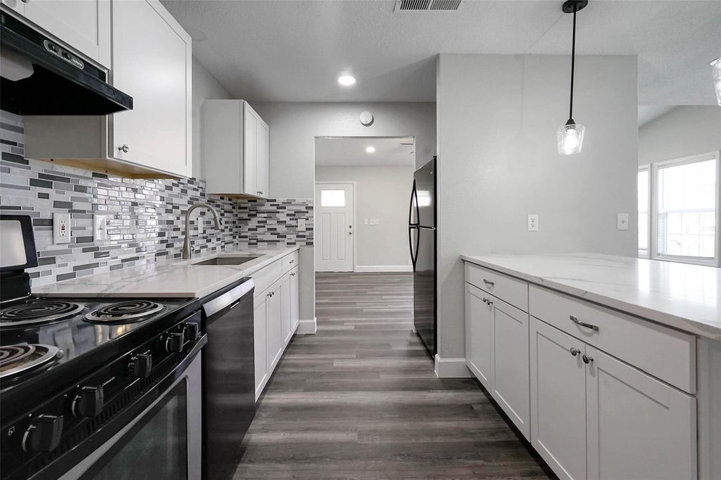 9 Becca Court - Photo 10