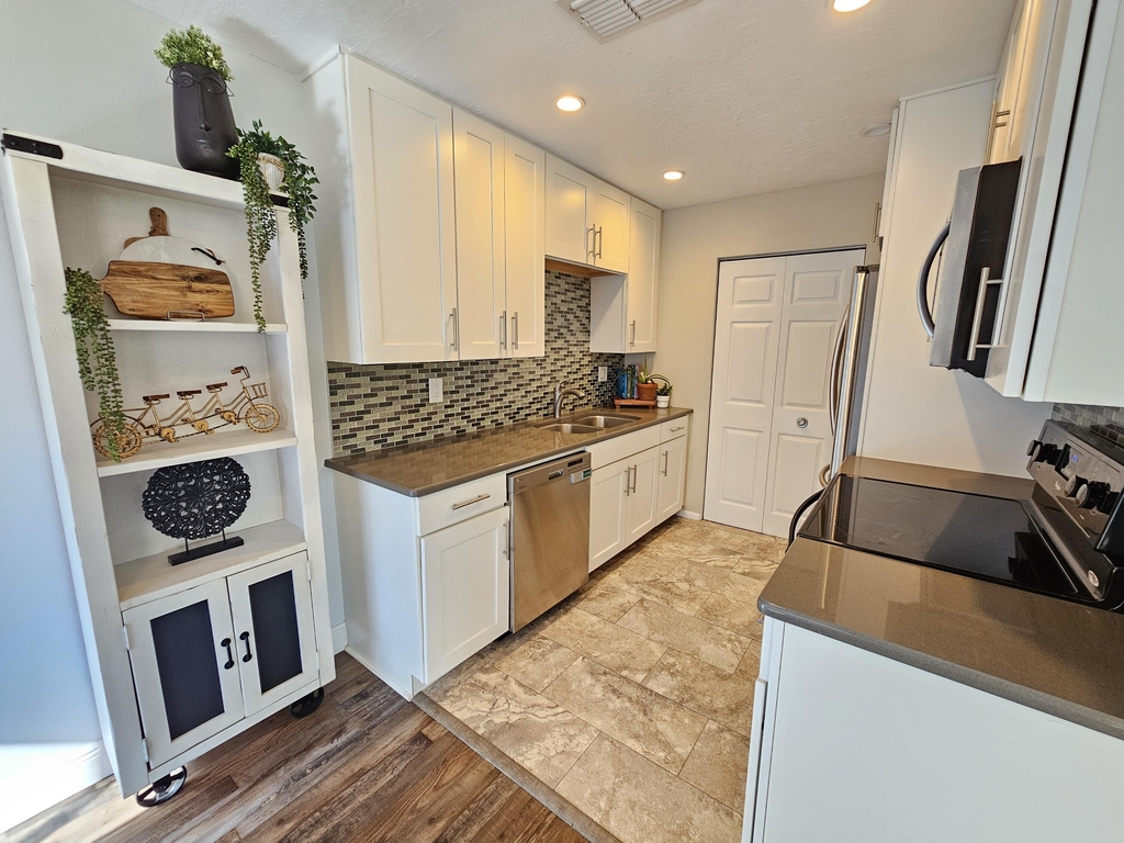 5 Fairway Drive - Photo 9