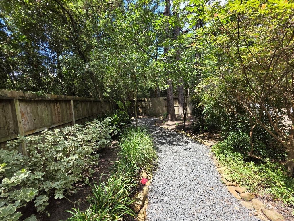 6 Cheshire Glen Court - Photo 22