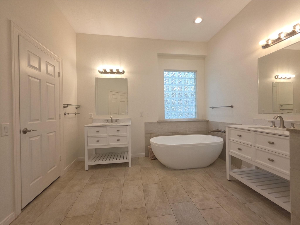 6 Cheshire Glen Court - Photo 14