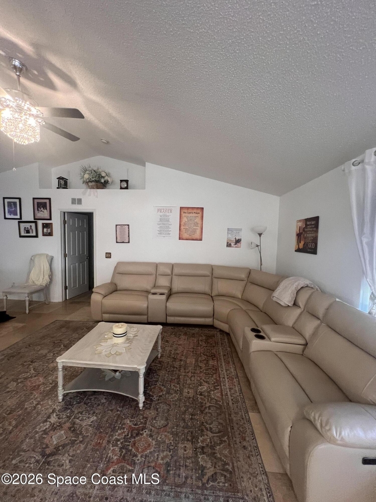 171 Chestnut Avenue Ne - Photo 8