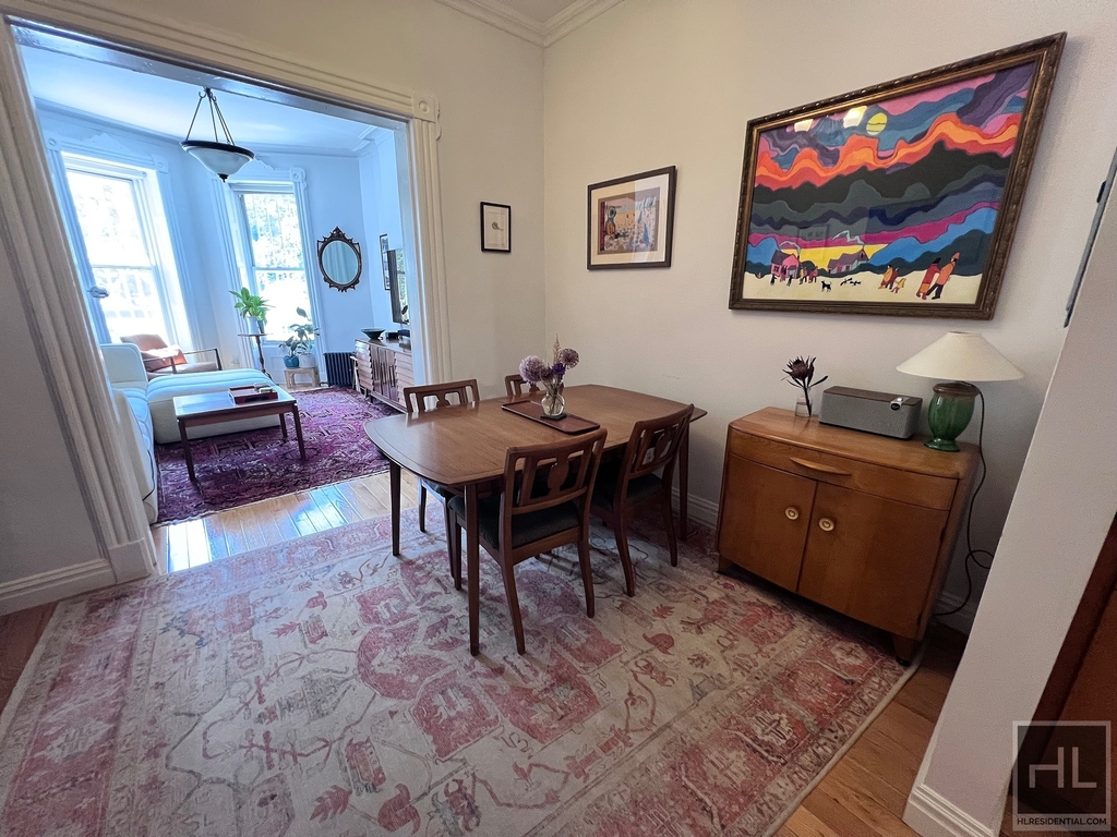 579 Bergen Street - Photo 0