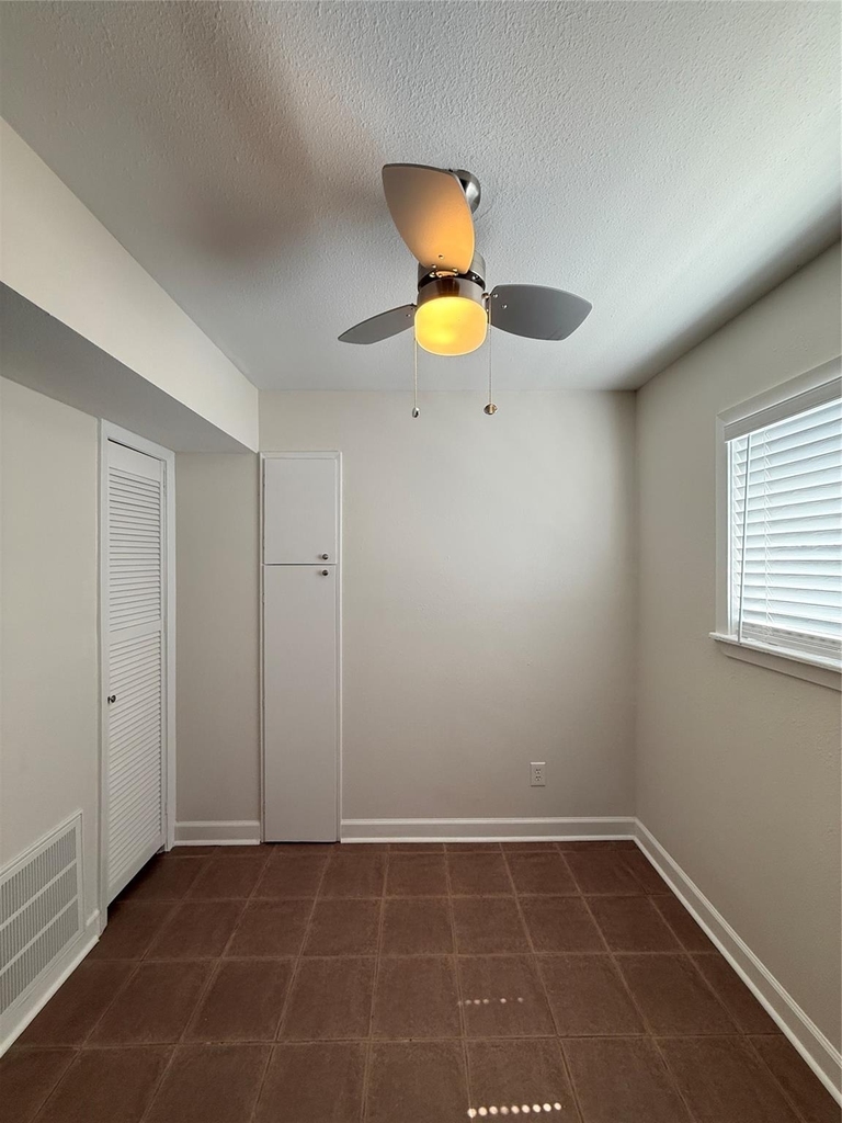 1141 N Durham Drive - Photo 5