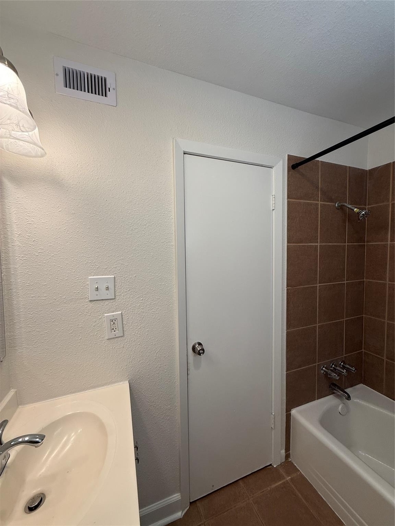 1141 N Durham Drive - Photo 14