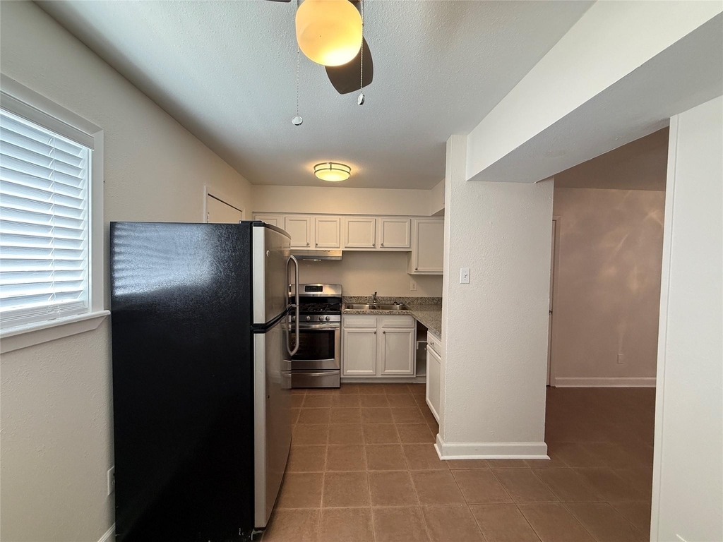 1141 N Durham Drive - Photo 6
