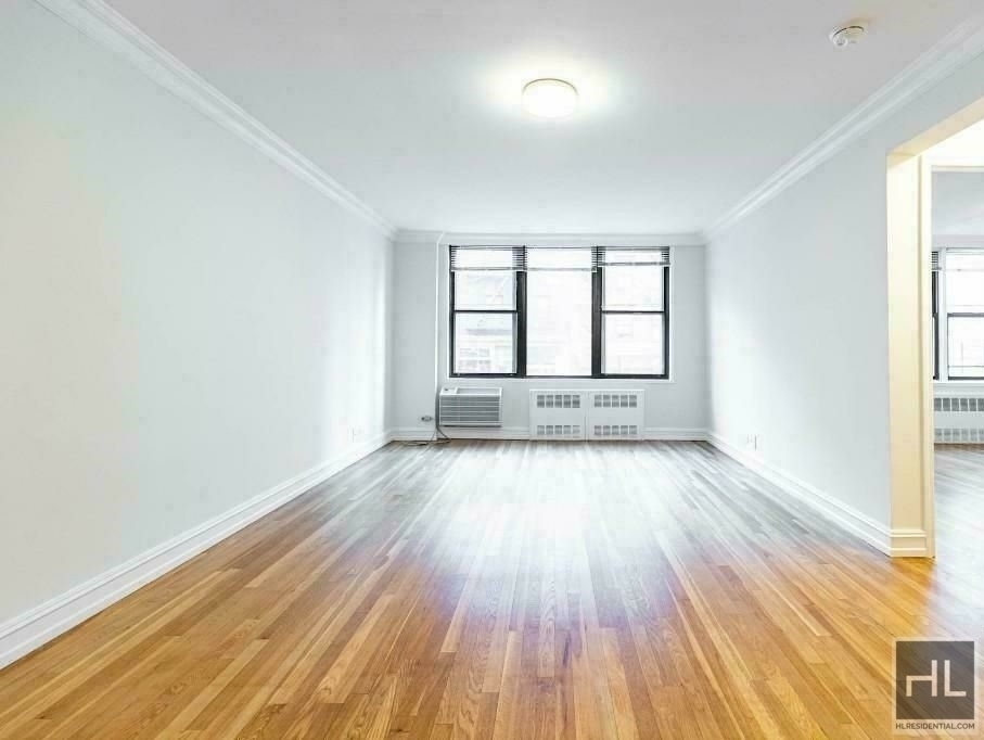 West 13 Street - Photo 0