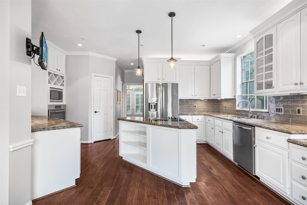 11 Winrock Place - Photo 22