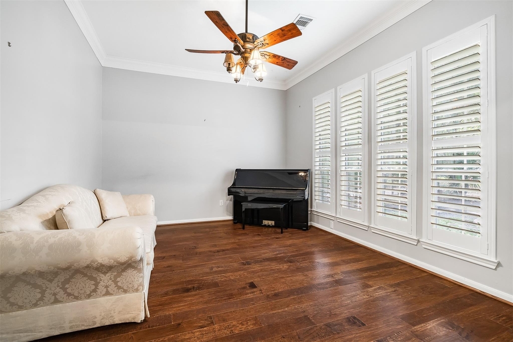 11 Winrock Place - Photo 33