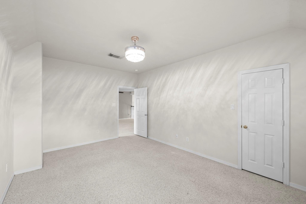 5526 Darschelle Drive - Photo 36