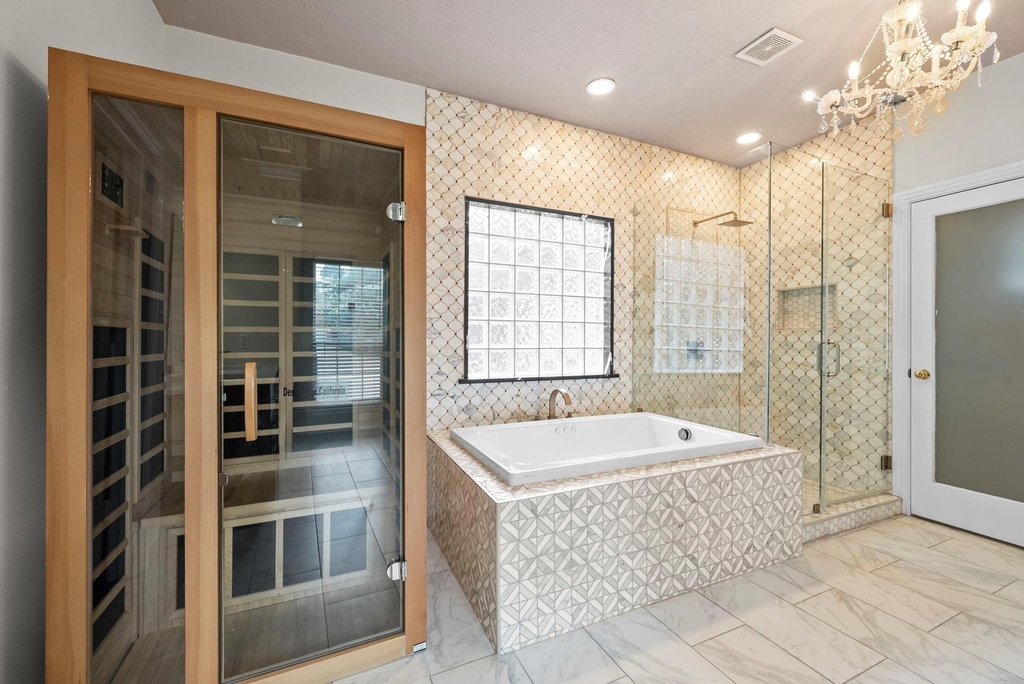 5526 Darschelle Drive - Photo 23