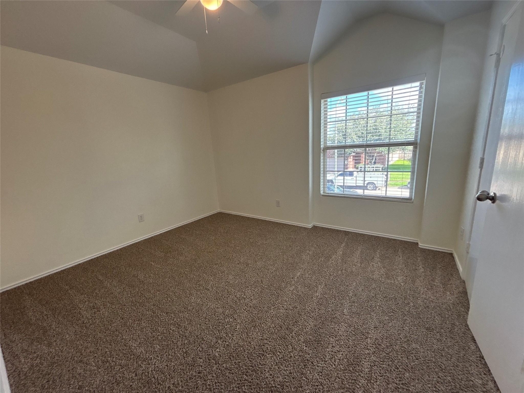 20714 Raven Mist Court - Photo 11