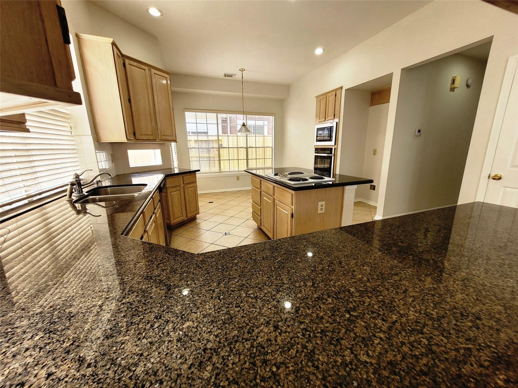 17403 Canyon Knoll Drive - Photo 8