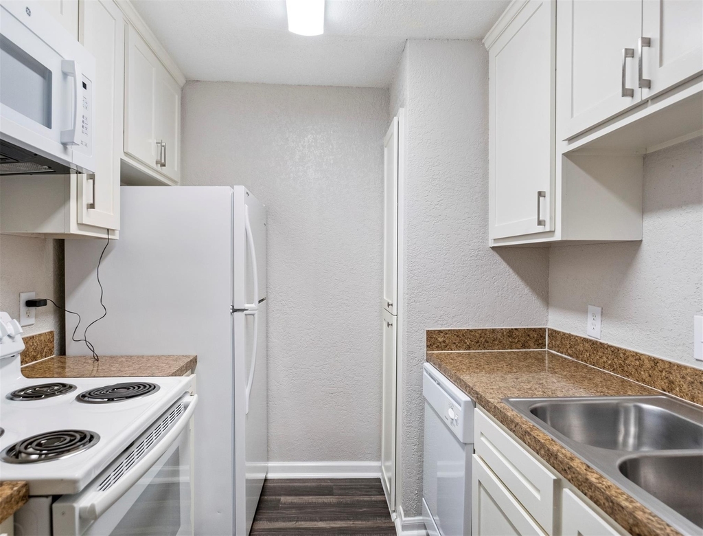 12500 Sandpiper Drive - Photo 4